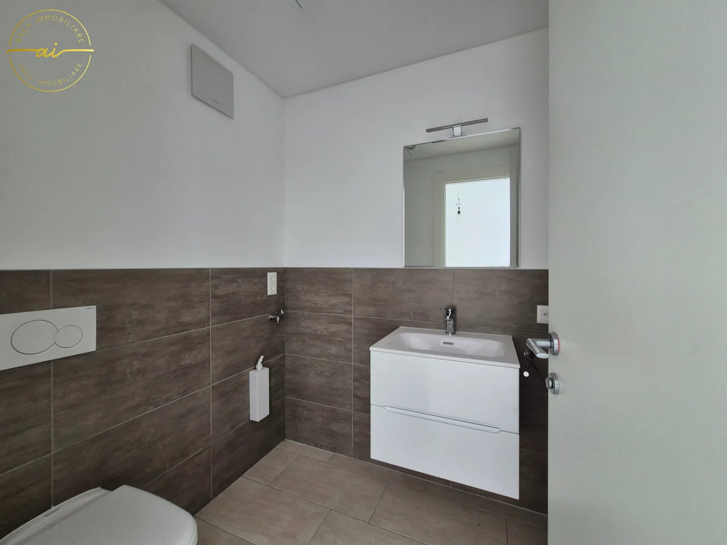 APPARTAMENTO DI 2.5 LOCALI IN MEZZO AL VERDE A CADRO - Foto 9 di 12