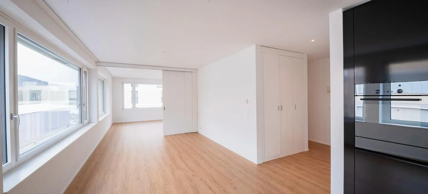 Modern apartment in the Cypress Courtyard! - Photo 3 of 10