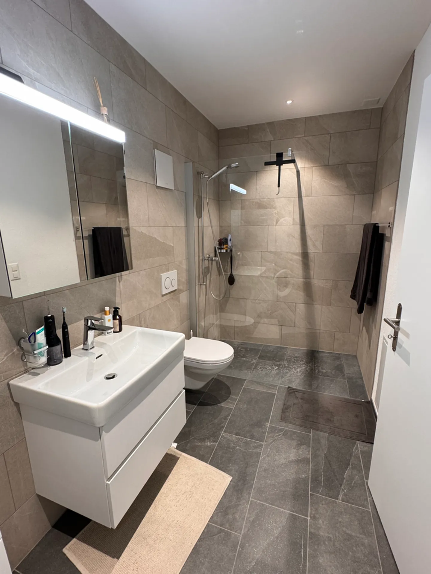 Moderne 2.5 Zimmer-Wohnung - Foto 4 von 5