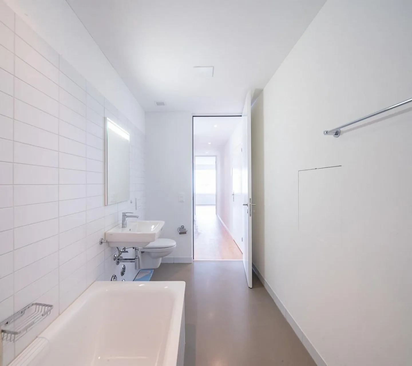 Modern apartment in the Cypress Courtyard! - Photo 8 of 10