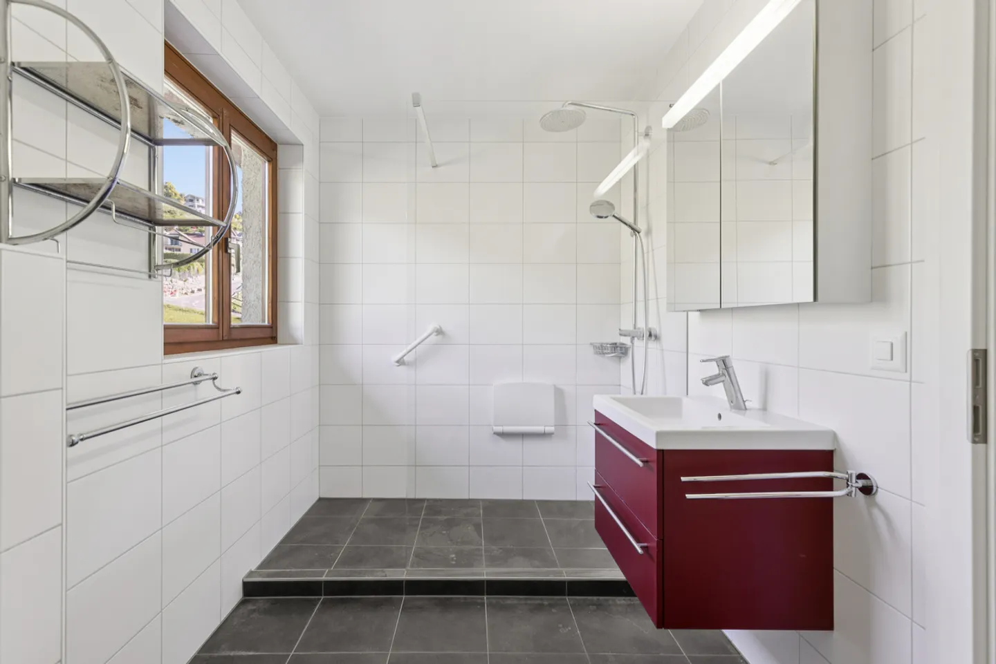 Sehr schönes 5,5-Zimmer-Haus mit Seeblick - Foto 10 von 13