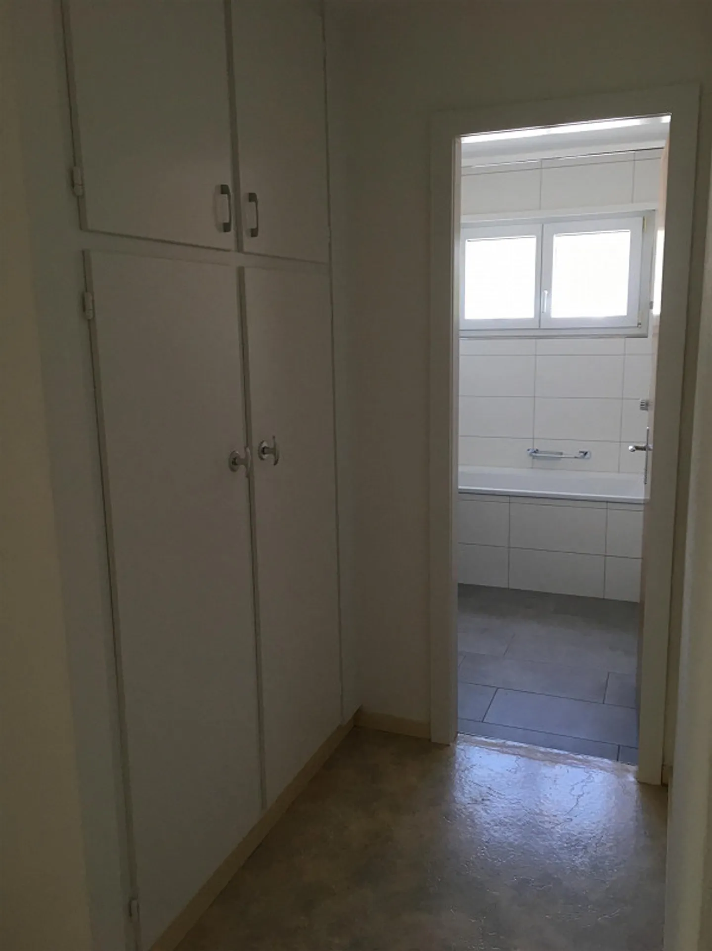 Belle appartement de 3,5 pièces avec balcon (123) - Photo 4 sur 9