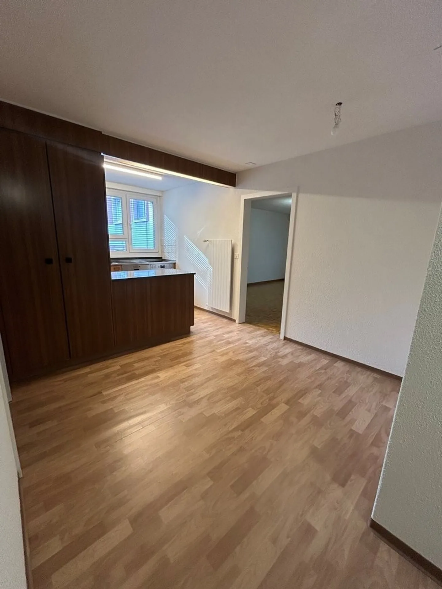 Charming apartment in idyllic location - Photo 3 of 12
