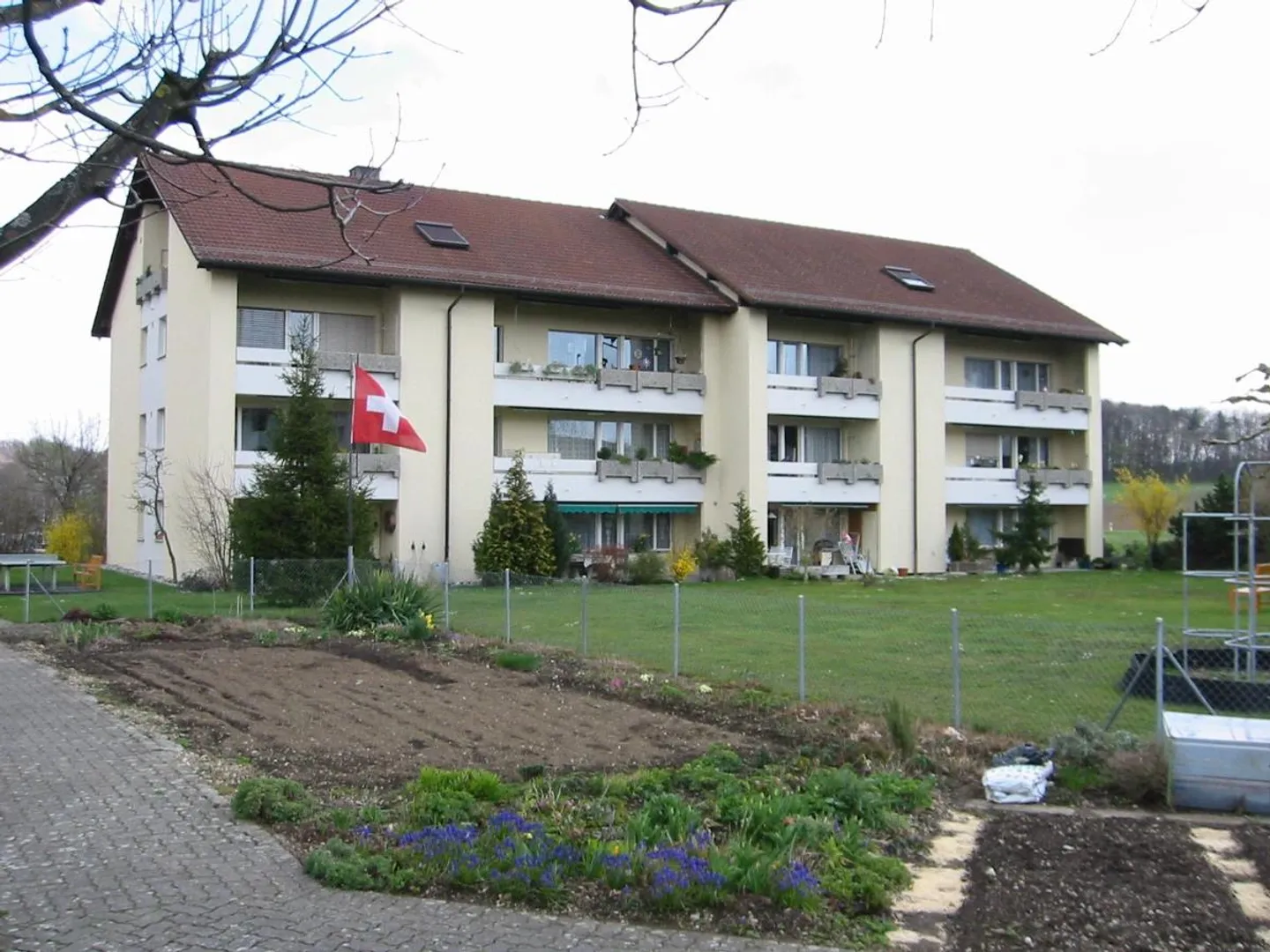 3.5 Room Apartment - Photo 1 of 4