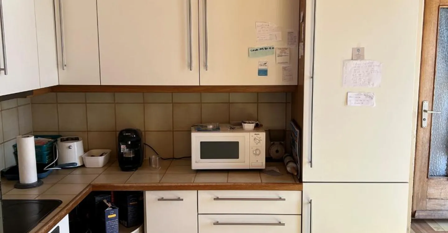 Eigentum mit mehreren Wohnungen und einer Handwerkerwerkstatt in Porrentruy - Foto 2 von 13