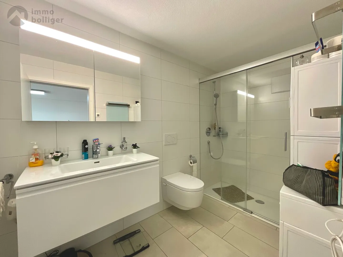 Klein, aber fein: Moderne 2½-Zimmerwohnung mit grossem Balkon - Foto 6 von 12