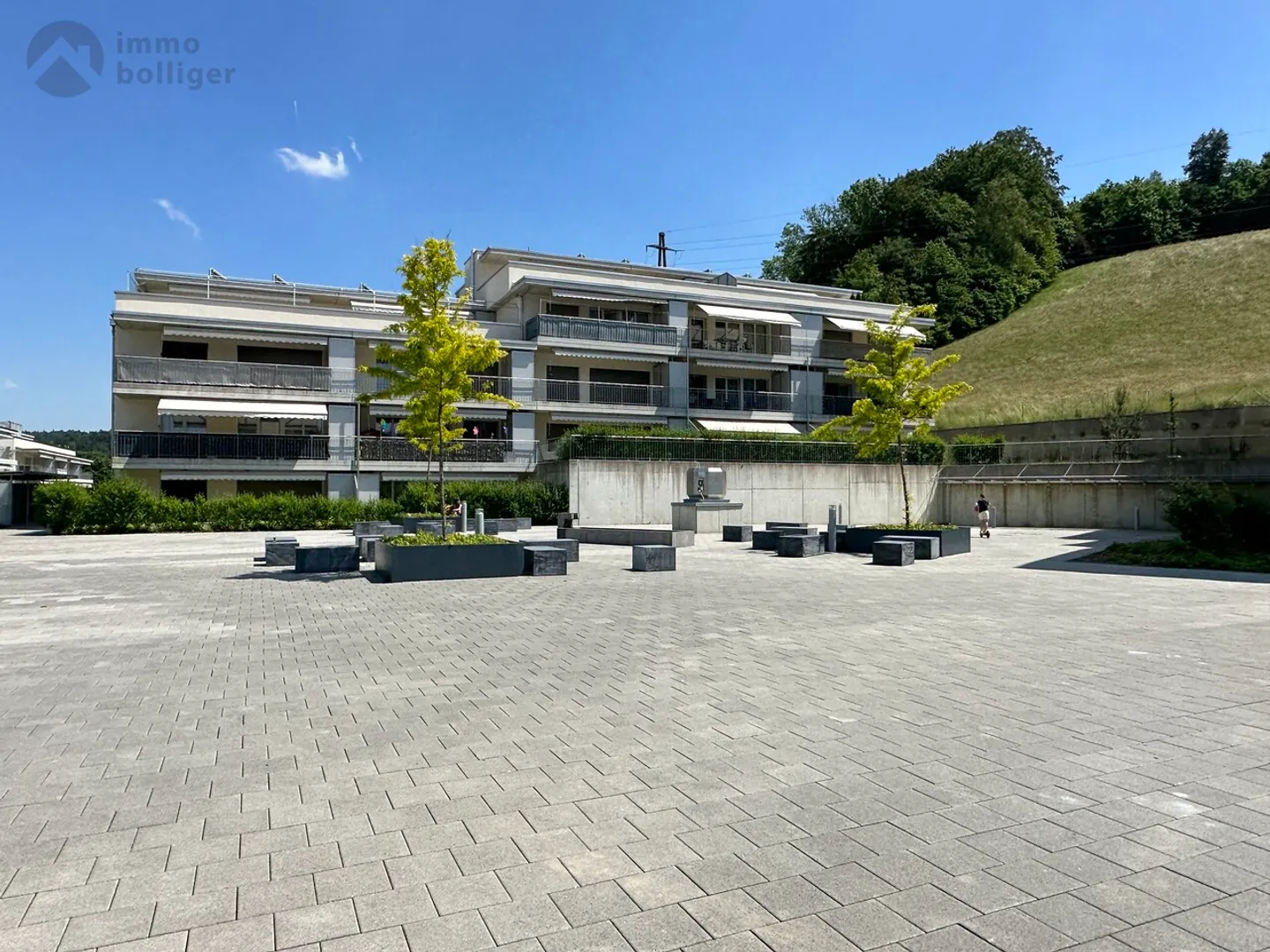 Klein, aber fein: Moderne 2½-Zimmerwohnung mit grossem Balkon - Foto 9 von 12