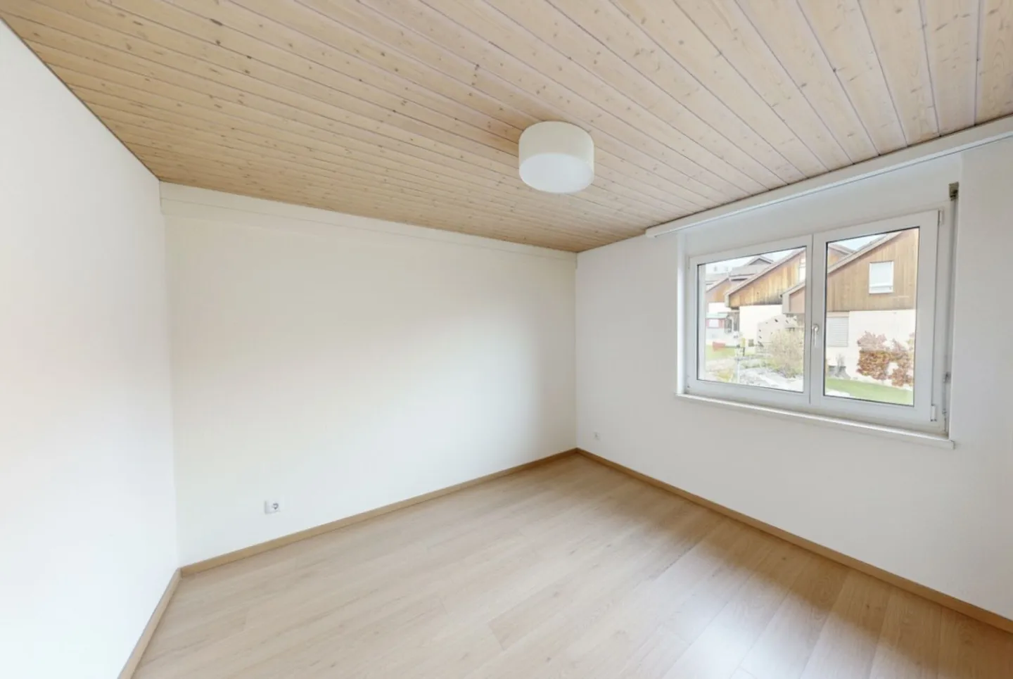 UNICA VILLA UNIFAMILIARE A HERRENSCHWANDEN - Foto 7 di 18