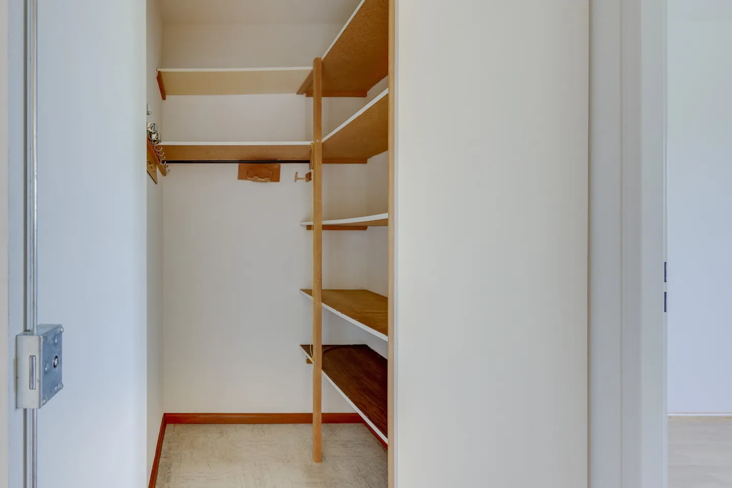 Spacious Apartment with View - Photo 9 of 9