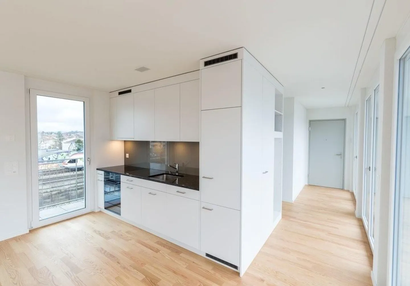 Appartement en penthouse moderne avec grande terrasse sur le toit - Photo 2 sur 10