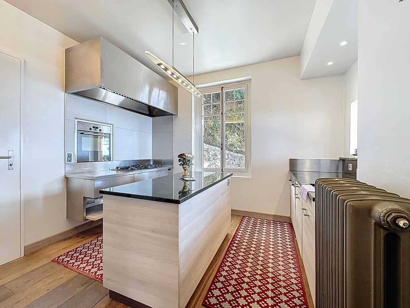 Charming Chalet with Lake View - Photo 6 of 13