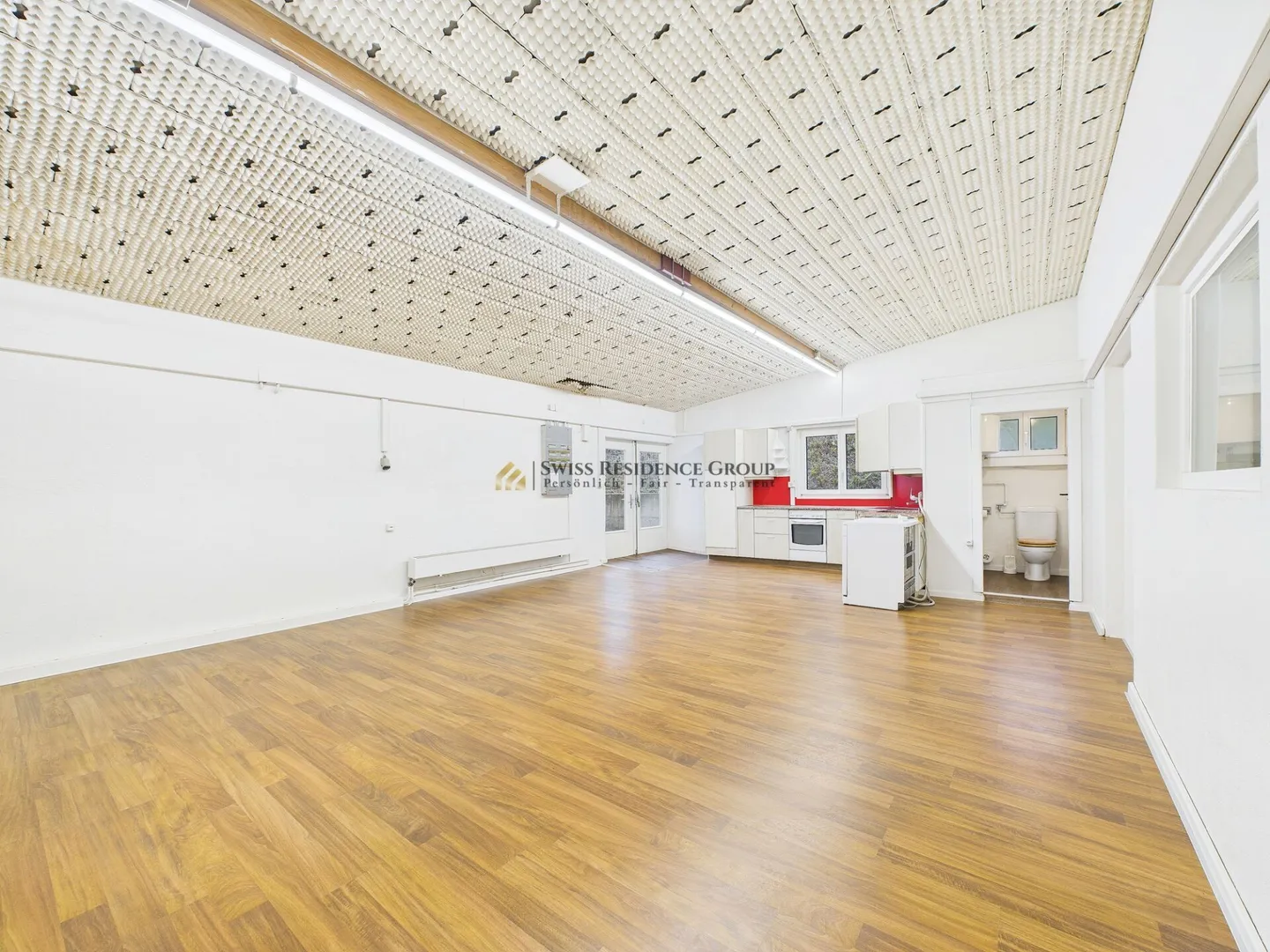 Vielfältiges Einfamilienhaus mit Gewerbemöglichkeit und Autolift - Photo 11 sur 12