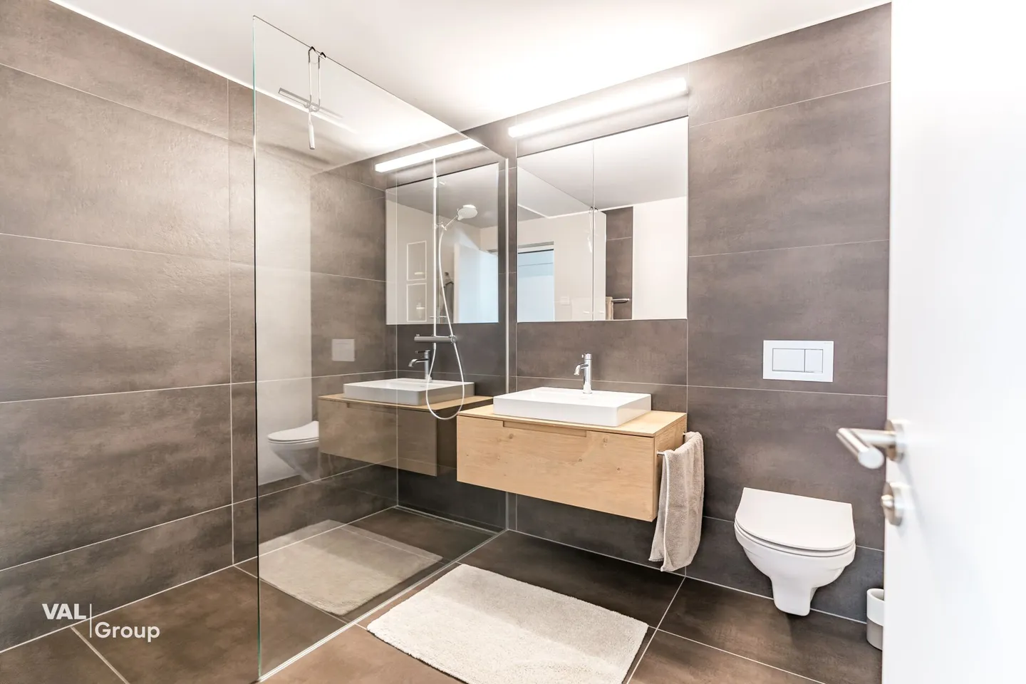 Stilvolles Penthouse mit Aussicht - Foto 6 von 12