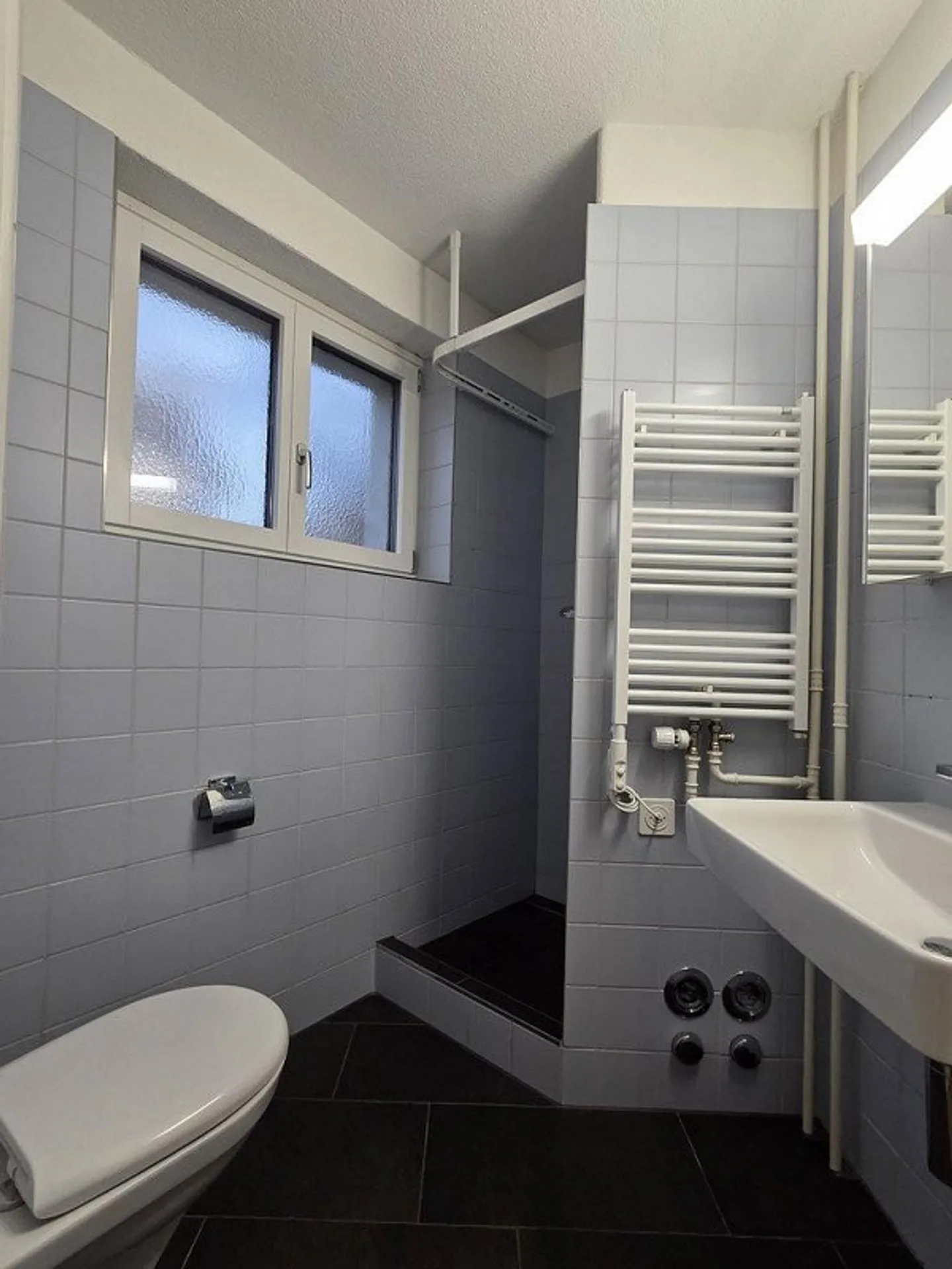 Appartamento 3 locali completamente ristrutturato in stile d'epoca - Foto 4 di 8