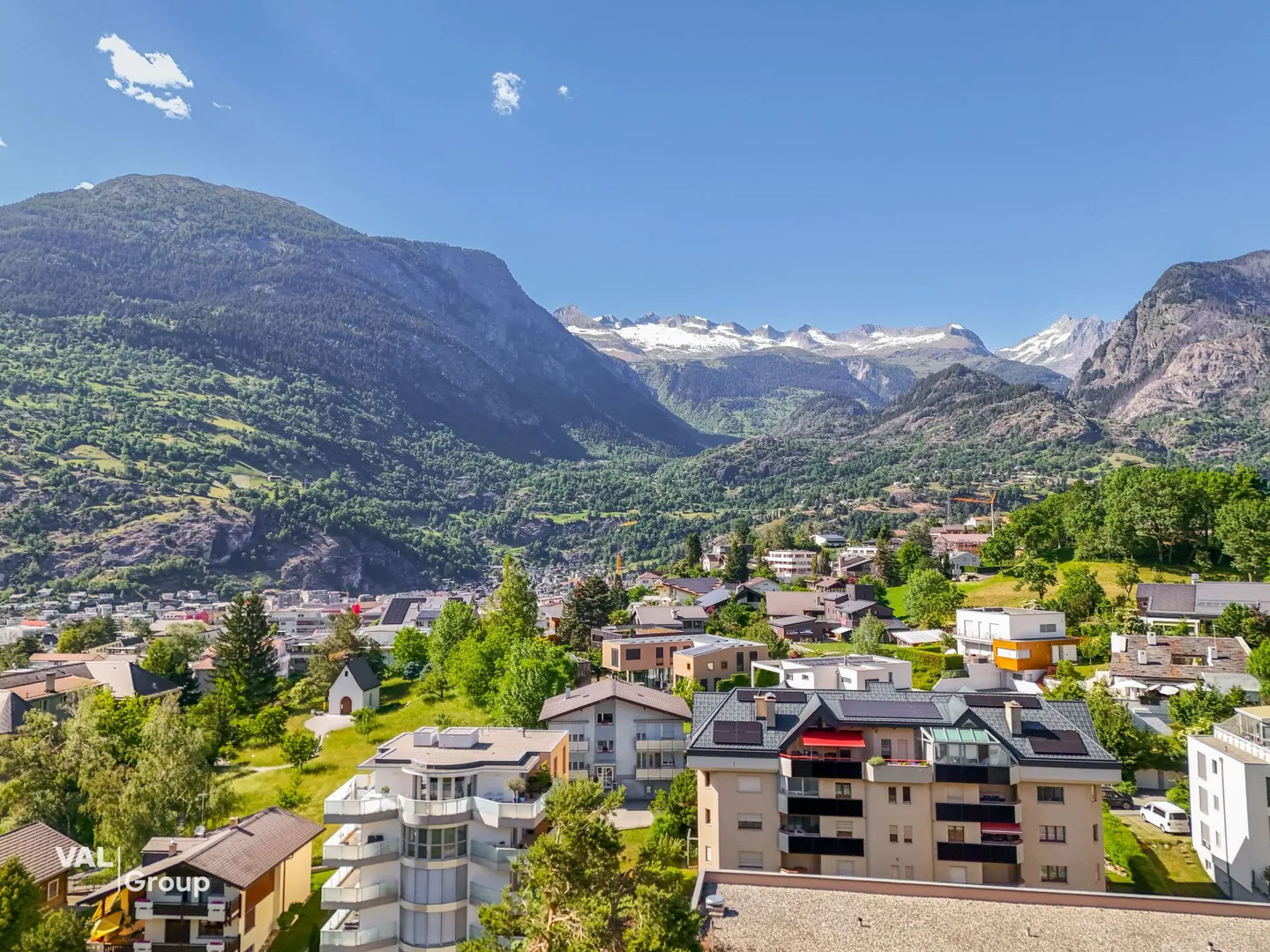 Stilvolles Penthouse mit Aussicht - Foto 8 von 12