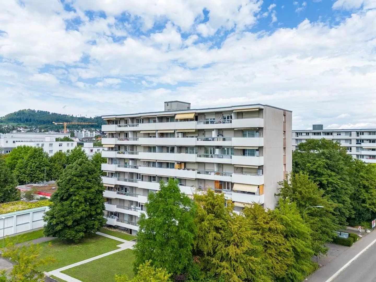 Appartamento luminoso in buona posizione - Foto 1 di 6