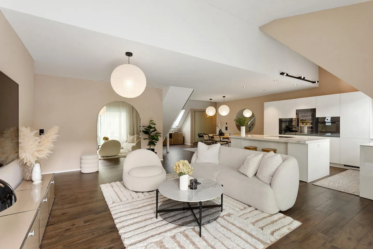 Penthouse Feel: Luxurious 5.5-Room Penthouse Apartment for High Demands - Photo 5 of 21