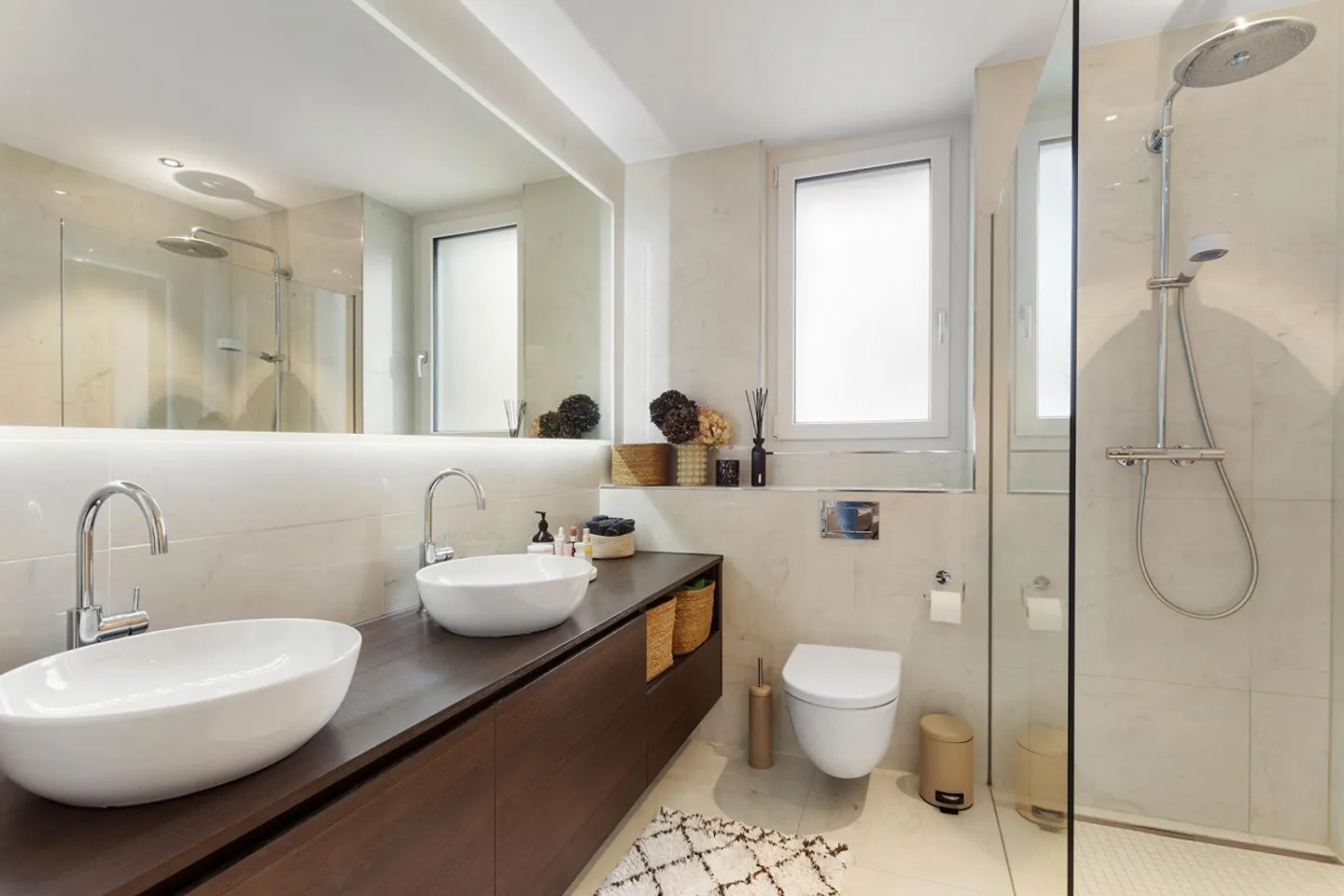 Penthouse Feel: Luxurious 5.5-Room Penthouse Apartment for High Demands - Photo 14 of 21