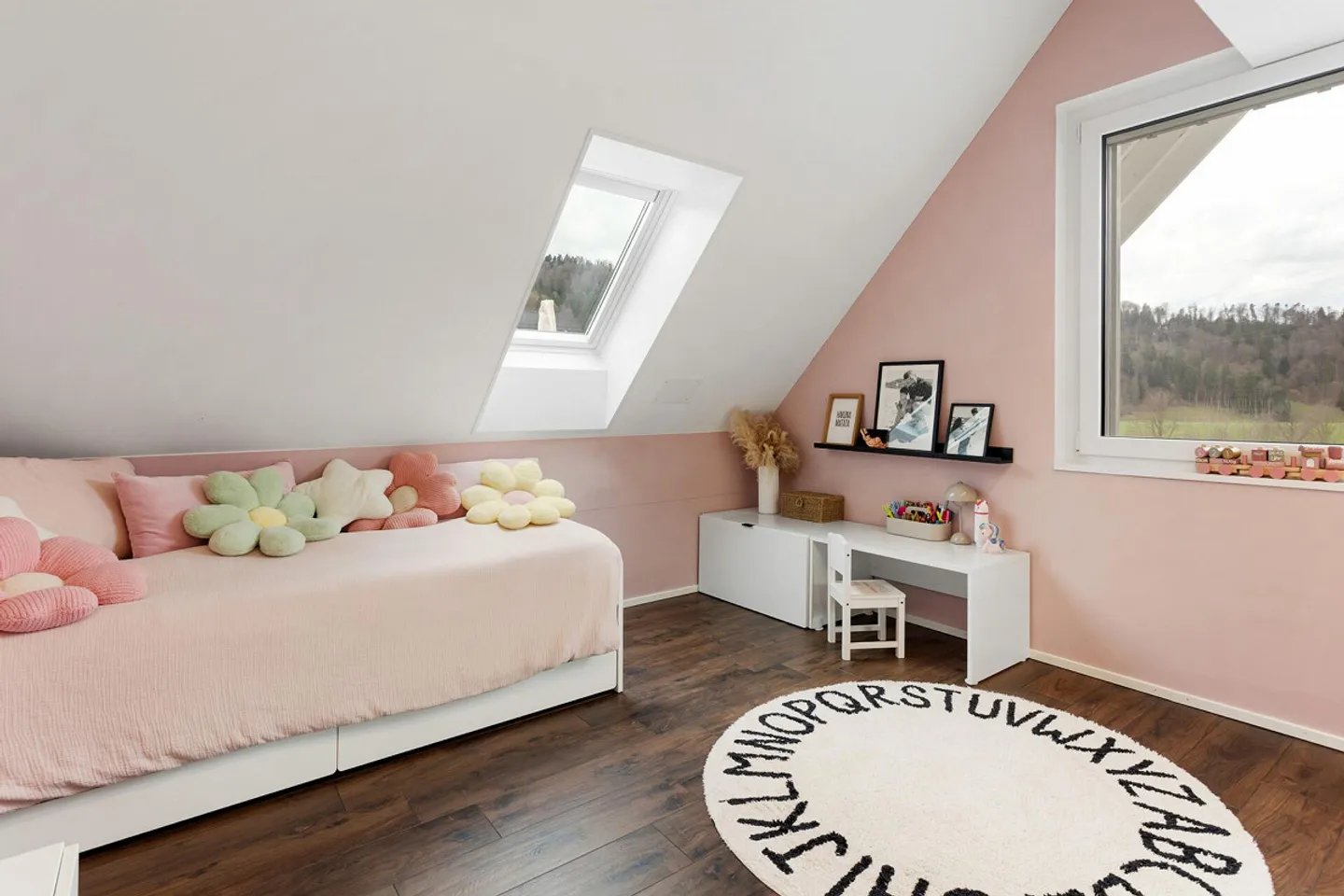 Penthouse Feel: Luxurious 5.5-Room Penthouse Apartment for High Demands - Photo 15 of 21