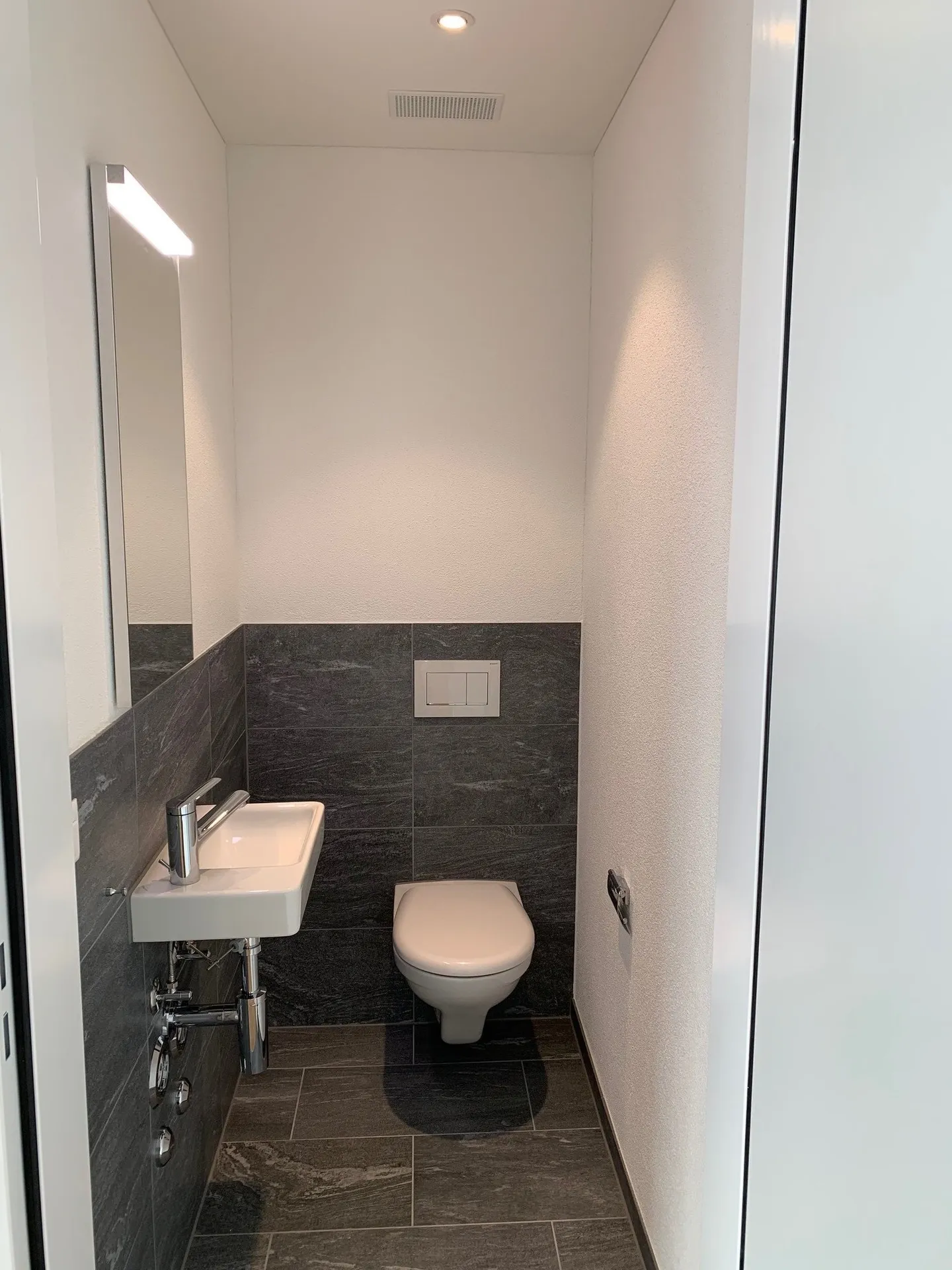 Appartement en Attique Spacieux avec Belle Terrasse - Photo 8 sur 11