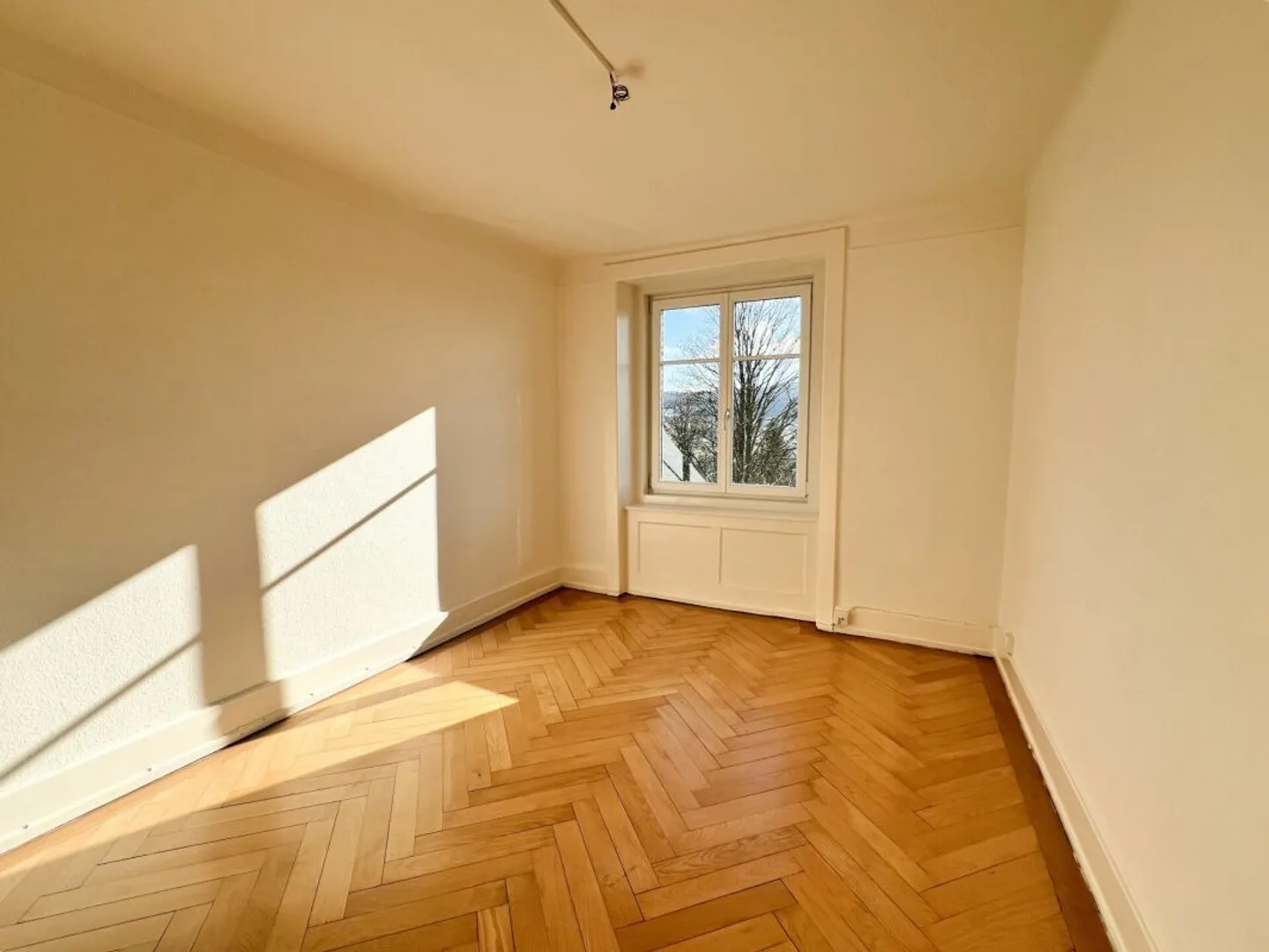 Bell'appartamento con 3 camere nei Monts - Foto 5 di 8