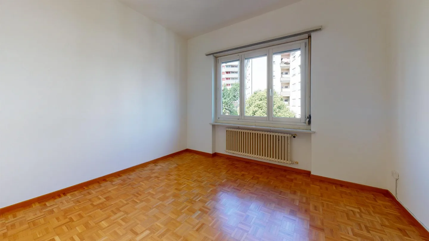 Central apartment with spacious areas - Photo 4 of 6