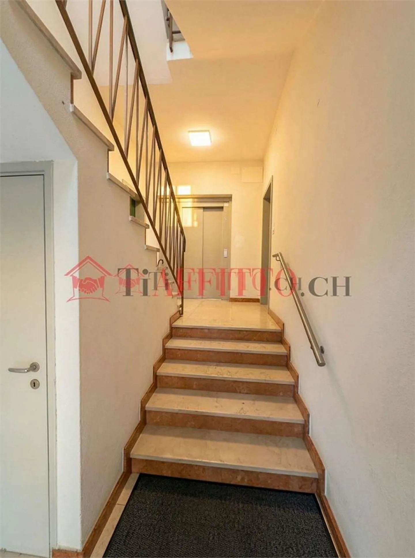 LUMINEUX 2.5 PIÈCES AU DERNIER ÉTAGE - VIGANELLO - Photo 12 sur 13