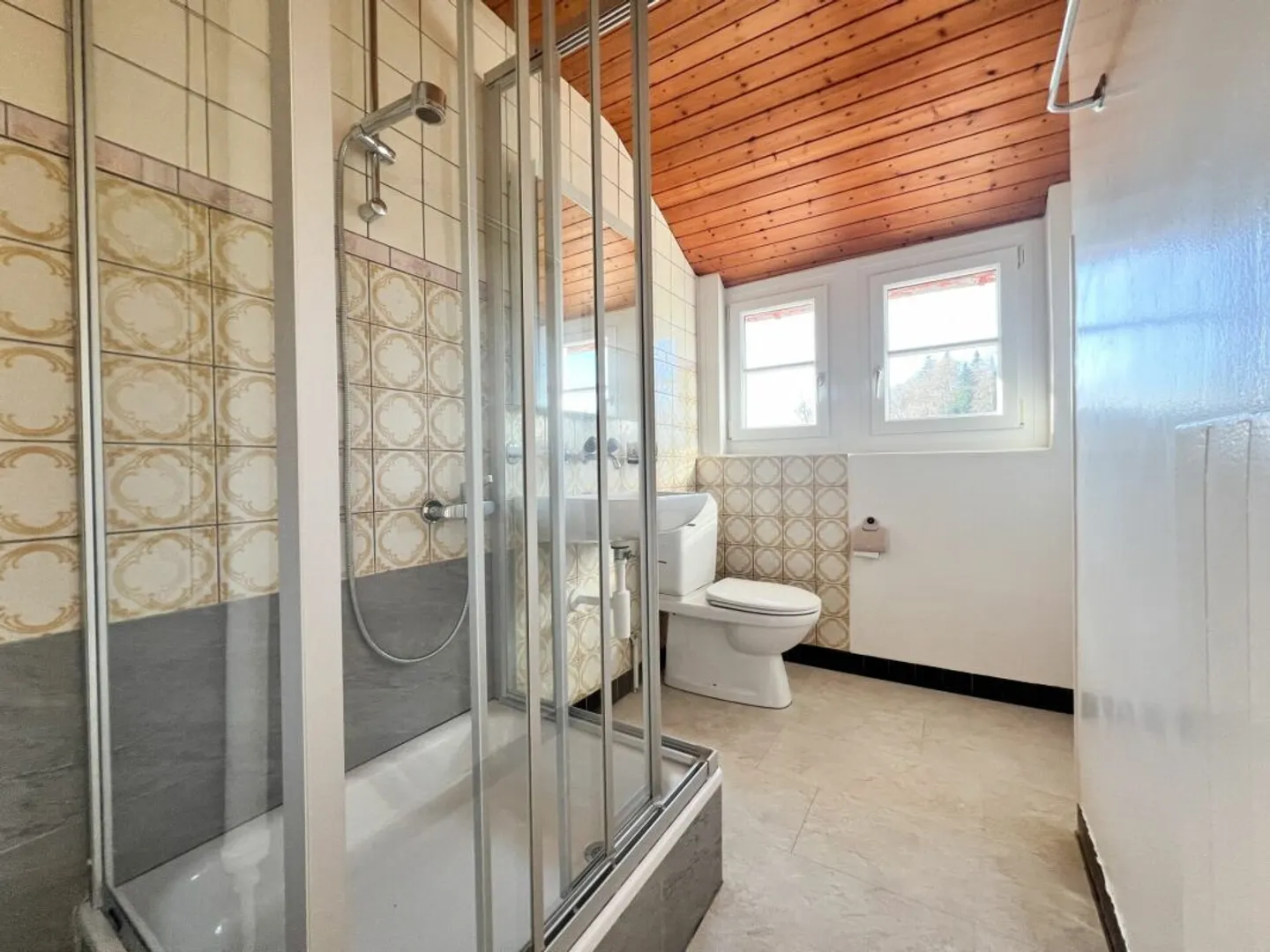 Bell'appartamento con 3 camere nei Monts - Foto 7 di 8