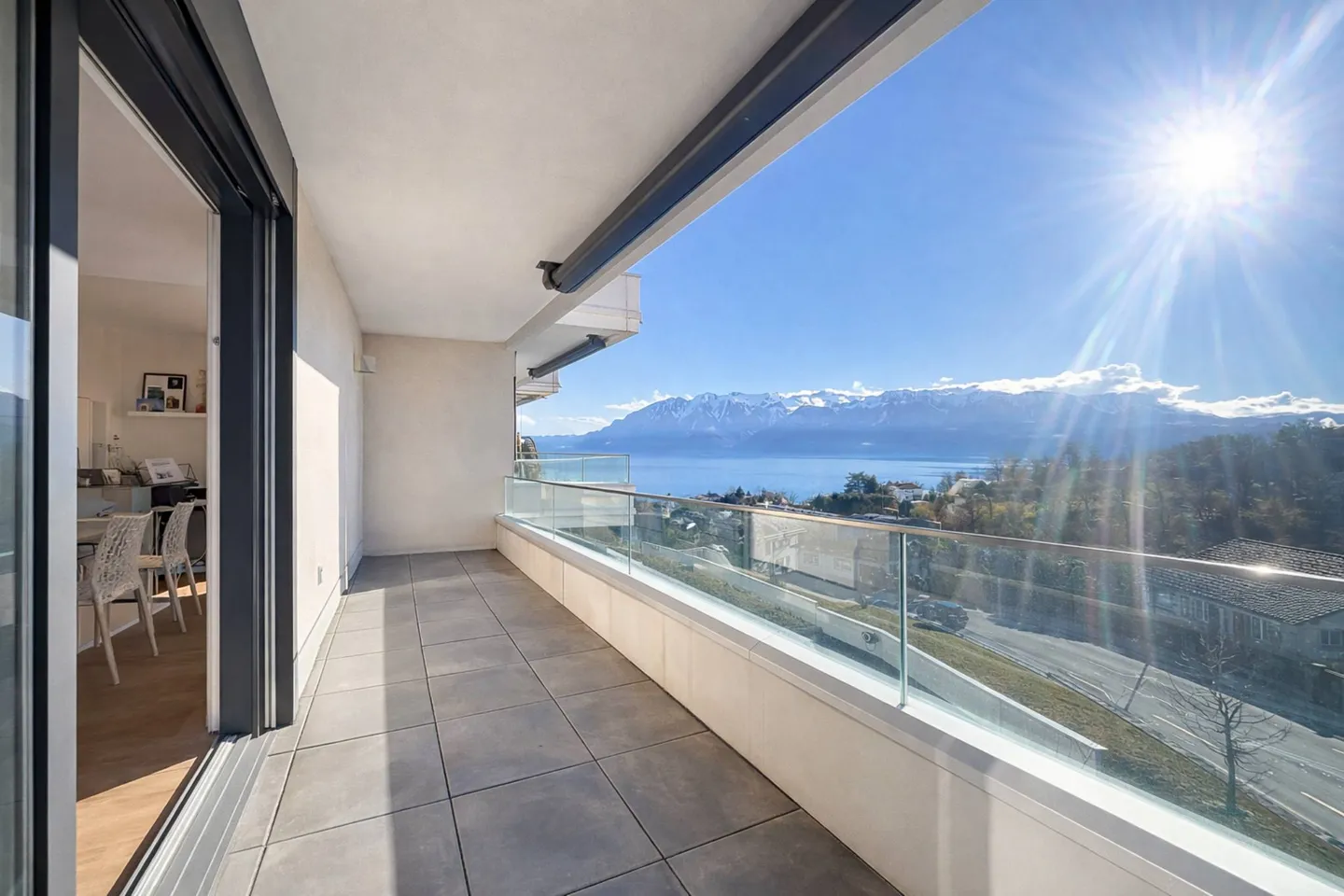 Appartamento Contemporaneo con Vista Lago - Foto 4 di 9