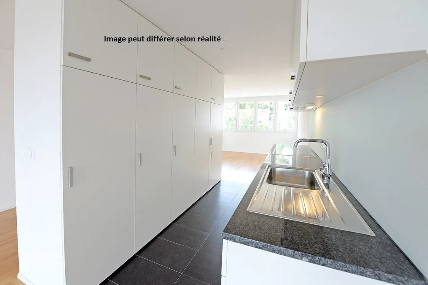 4.5-room apartment on the 5th floor in the city center - Photo 3 of 5