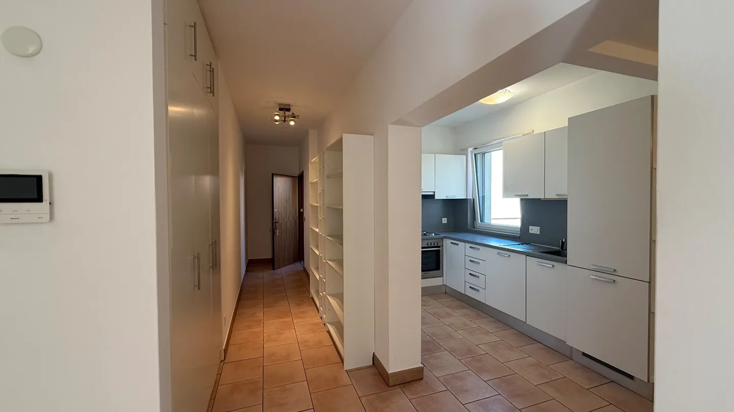 Bequeme 4.5 Zimmer mit Blick auf den Cassarate-Fluss - Foto 10 von 13