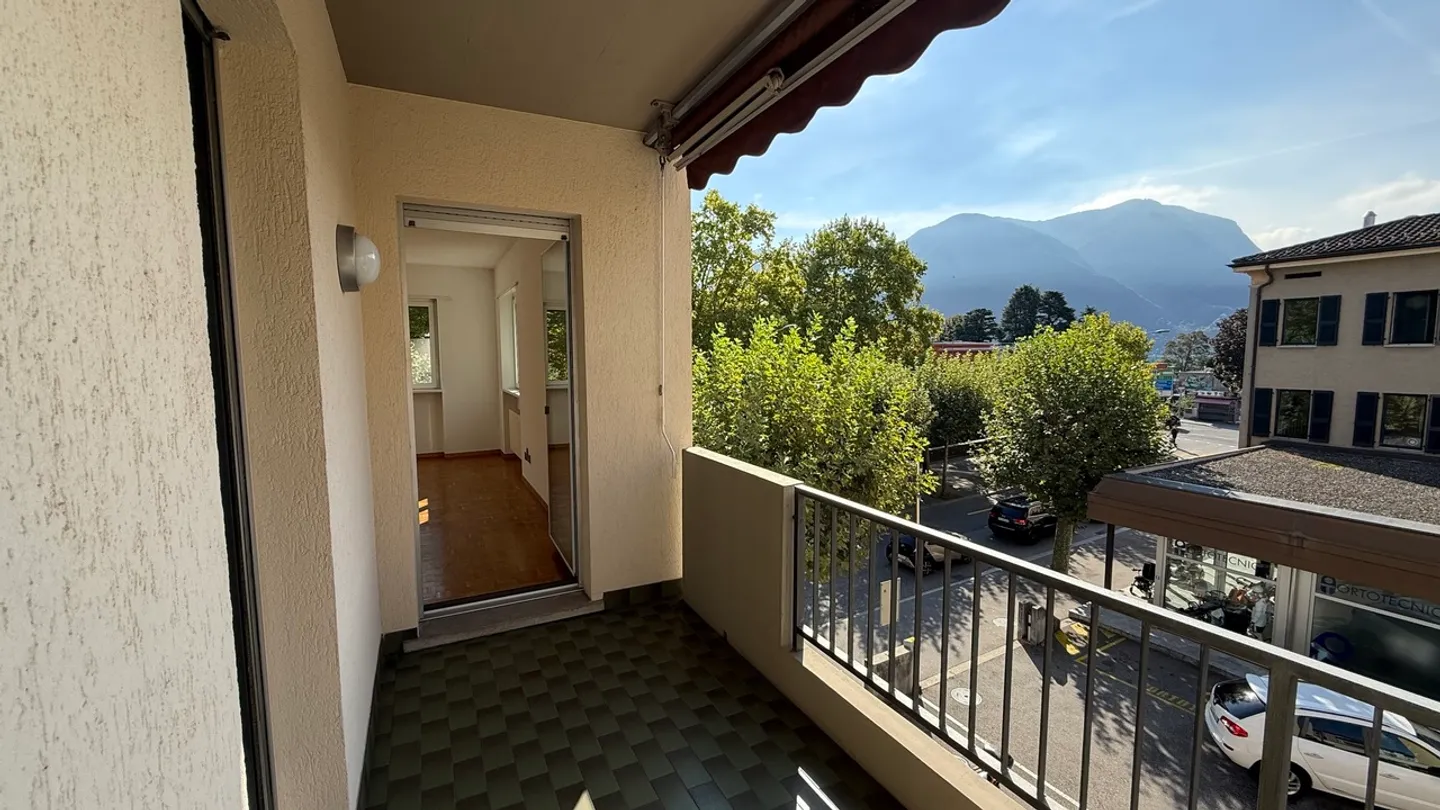 Bequeme 4.5 Zimmer mit Blick auf den Cassarate-Fluss - Foto 12 von 13