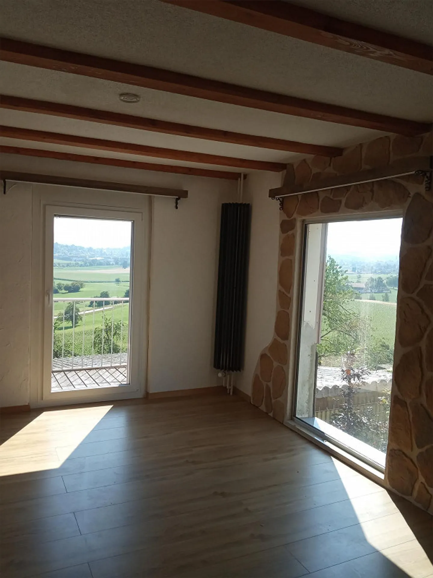 Appartement en duplex avec jardin privé et vue sur les Alpes - Photo 4 sur 16