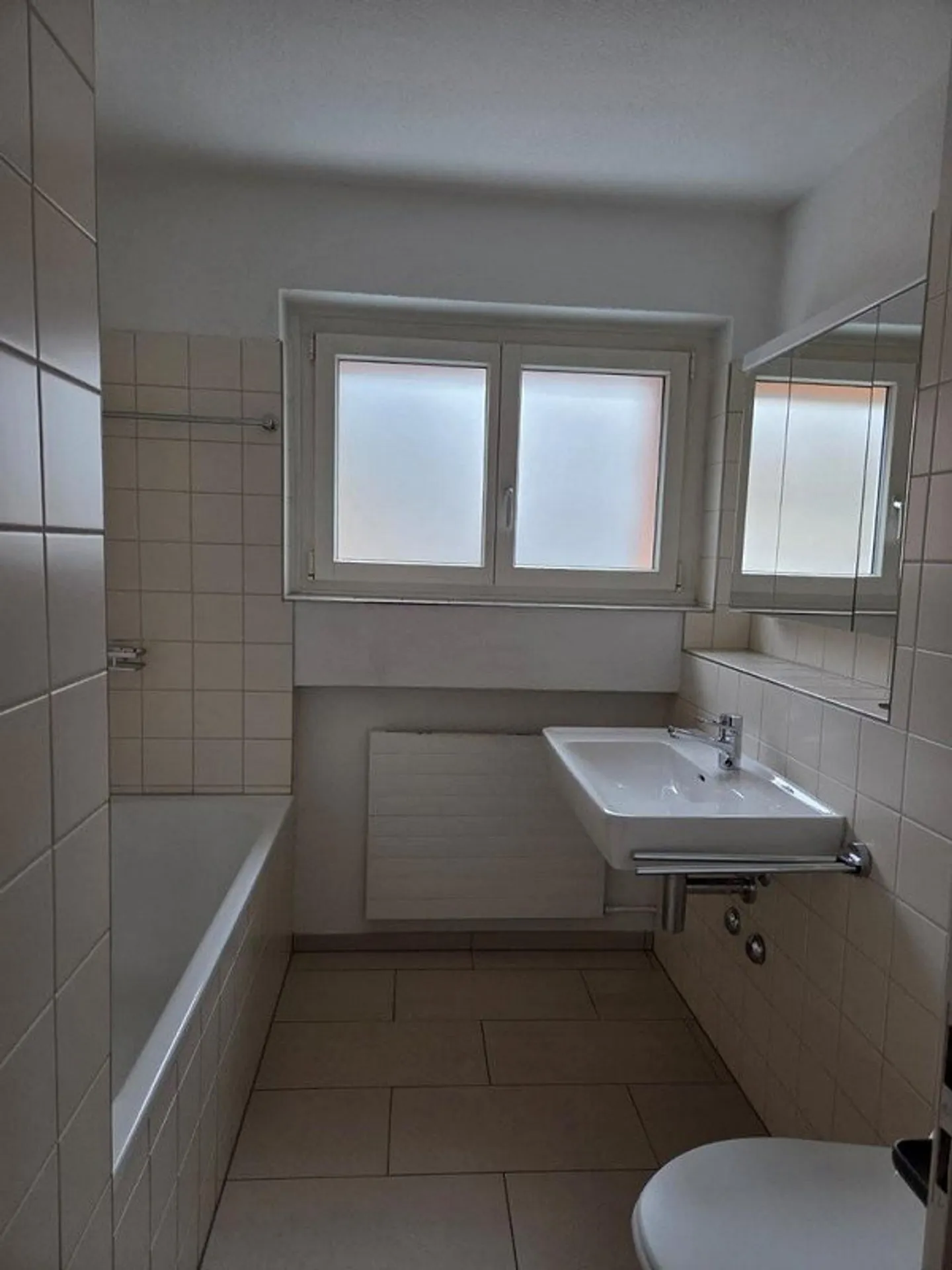 LOUER SANS DÉPÔT DE LOYER - Appartement en terrasse avec vue sur la verdure - Photo 5 sur 6