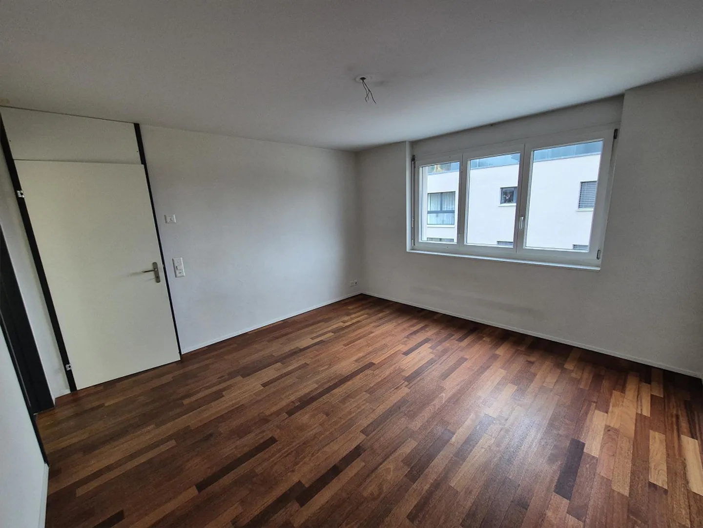 Exclusive 4.5 Room Apartment 2nd Floor - Photo 5 of 8