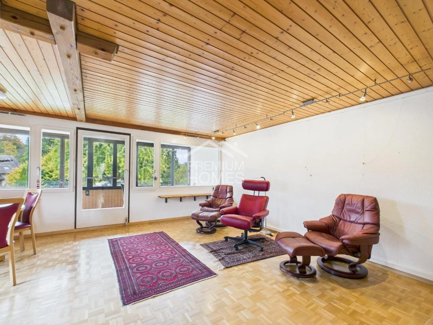 Sonnige Wohnperle nahe Aare - ideal für Familien und Investoren - Foto 2 von 8