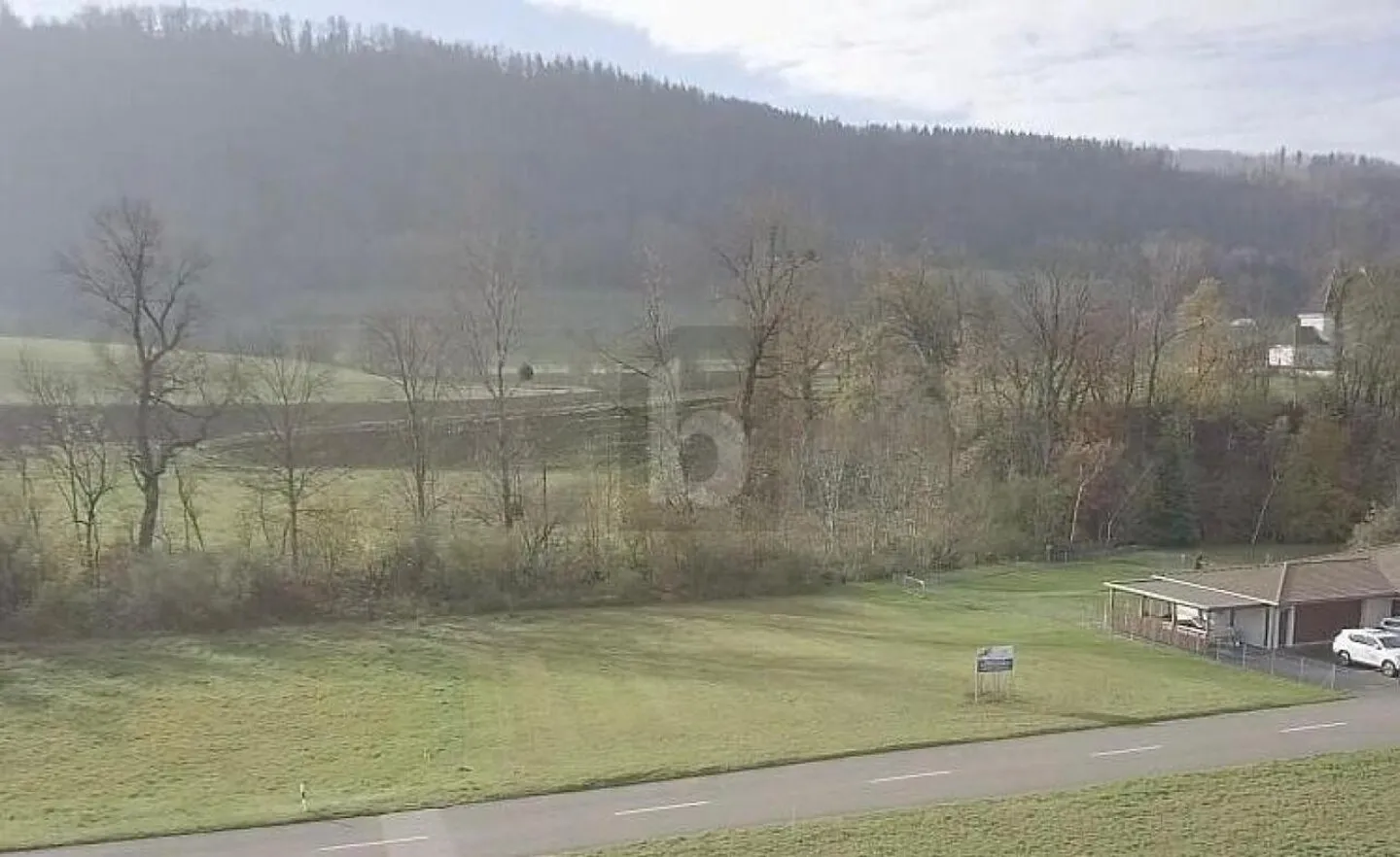 GRUNDSTÜCK FÜR NEUBAU - Foto 1 von 3