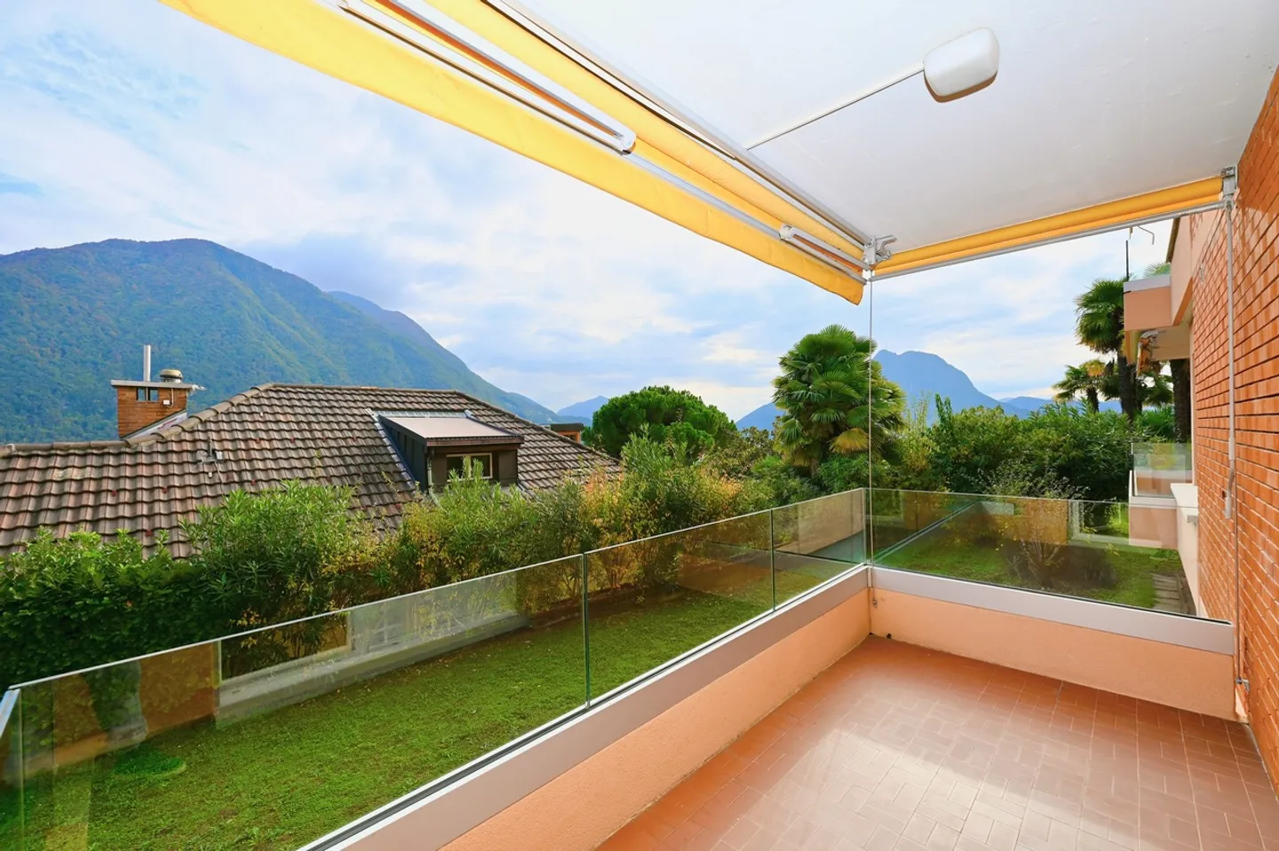 Appartement à vendre - Photo 2 sur 12