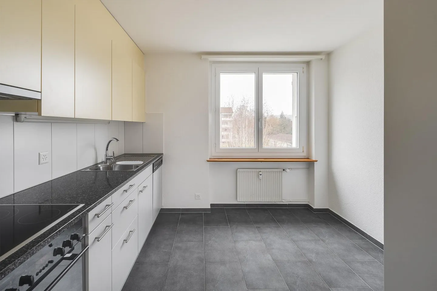 Appartement moderne avec balcon ensoleillé - Photo 4 sur 8