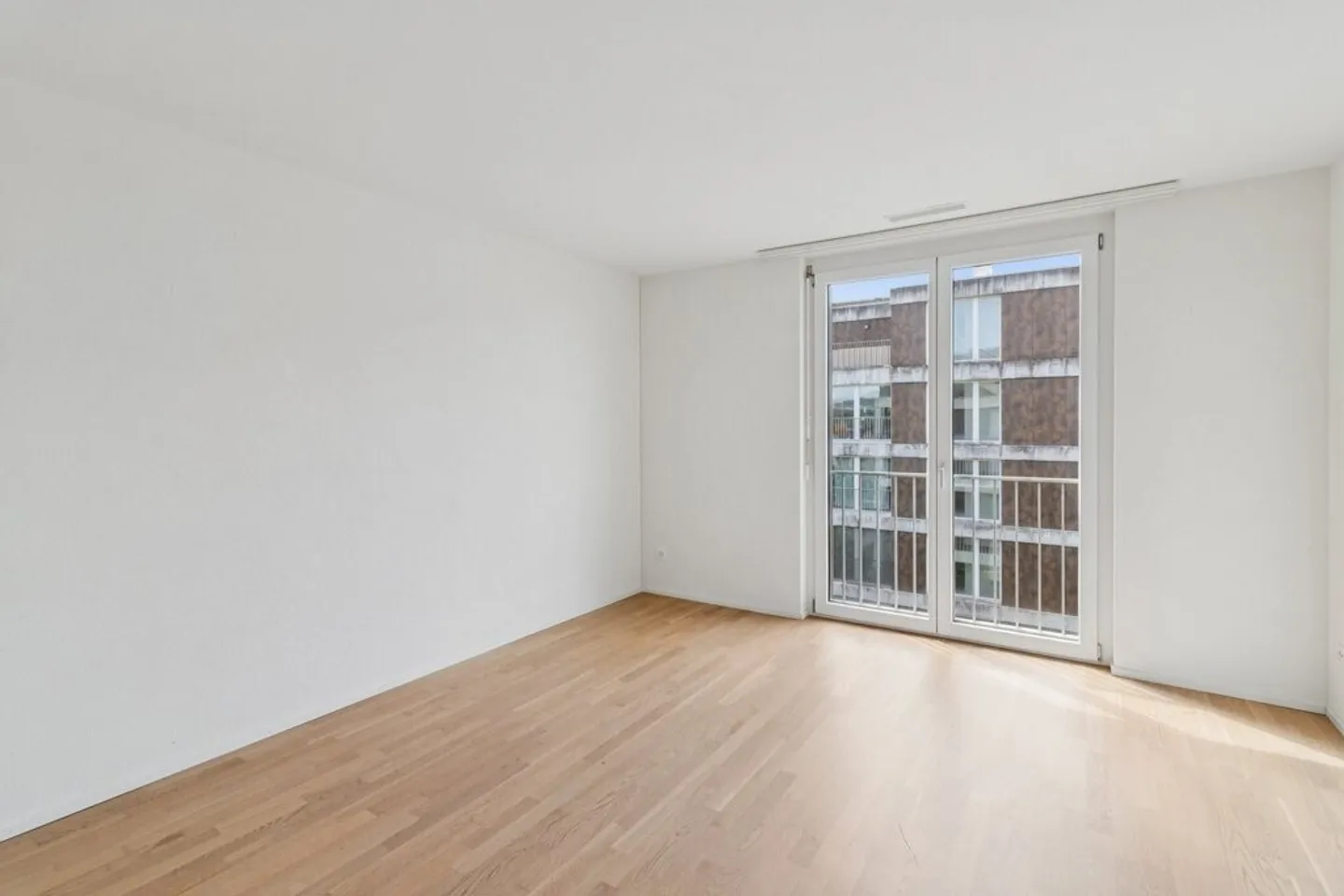 Spacious Living in Idyllic Location - Photo 8 of 9