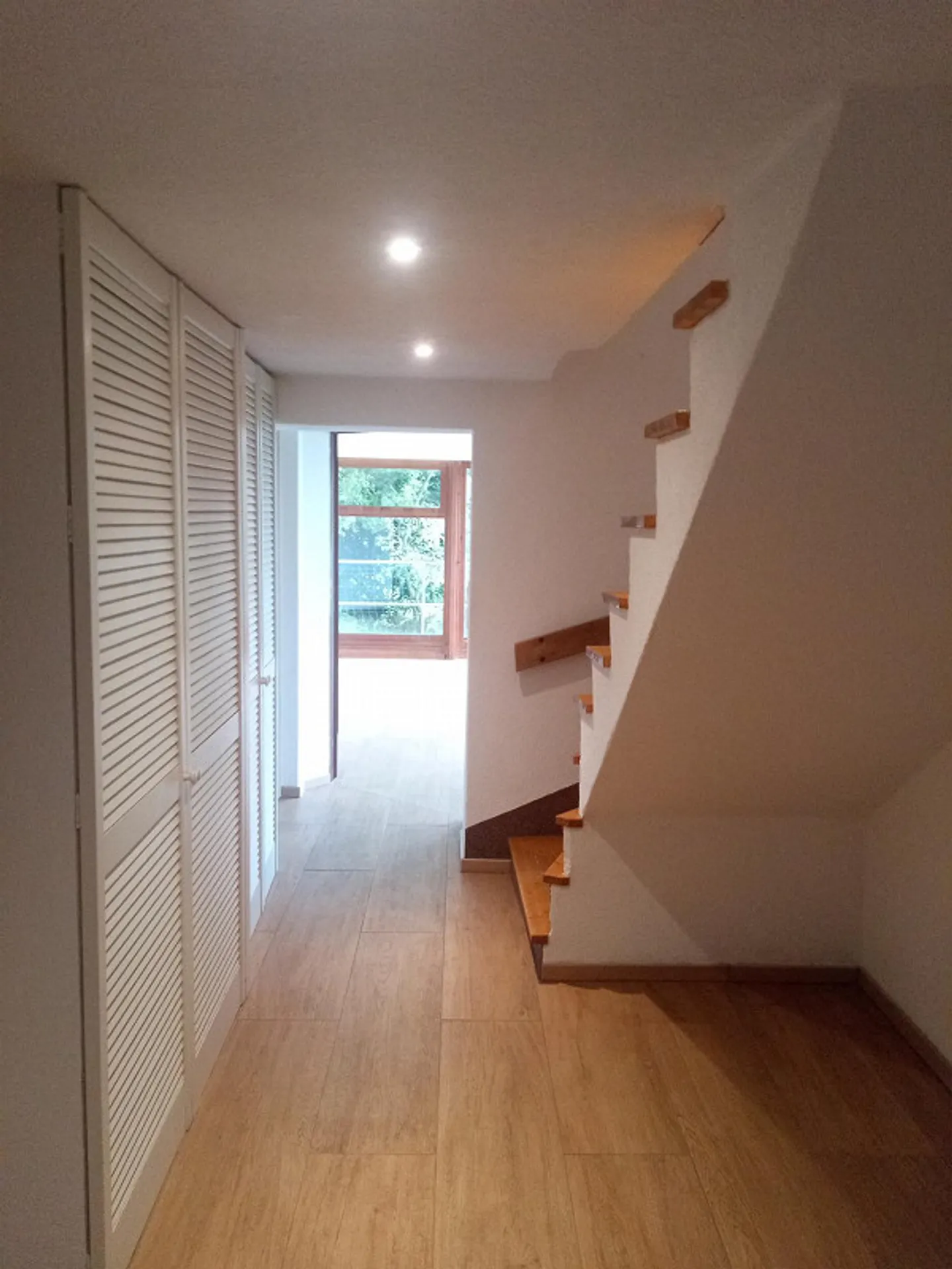 Appartement en duplex avec jardin privé et vue sur les Alpes - Photo 10 sur 16