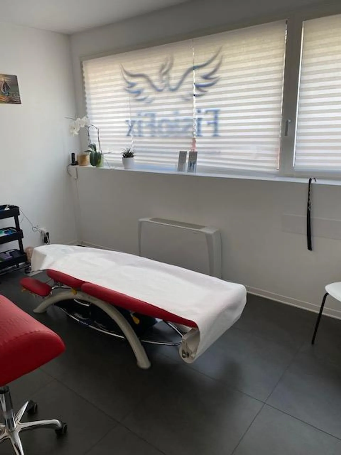 100 m² office with 4 rooms in an elegant building in Lugano - Photo 3 of 8