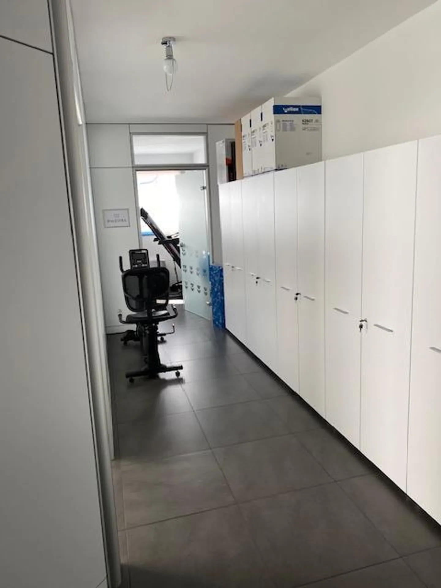 100 m² office with 4 rooms in an elegant building in Lugano - Photo 4 of 8