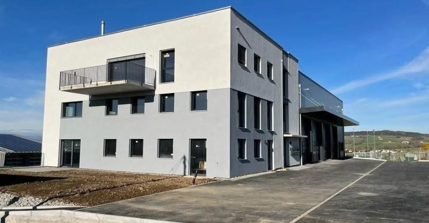 Zu vermieten Büro, medizinisches Büro oder anderer neuer Arbeitsraum - Foto 1 von 5