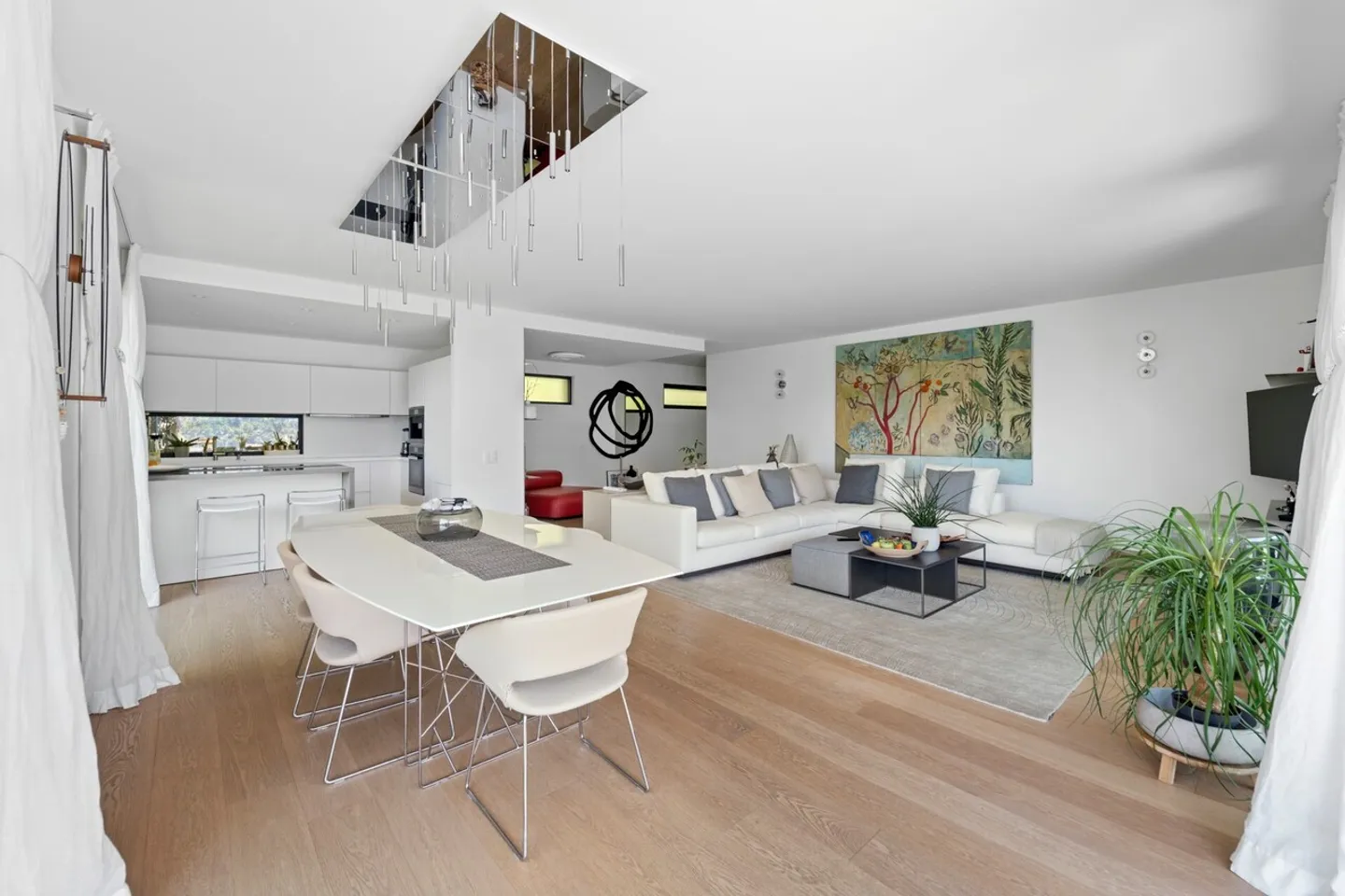 Morcote - Wunderschöne 3,5-Zimmer-Wohnung mit Seeblick und Garten - Foto 14 von 23
