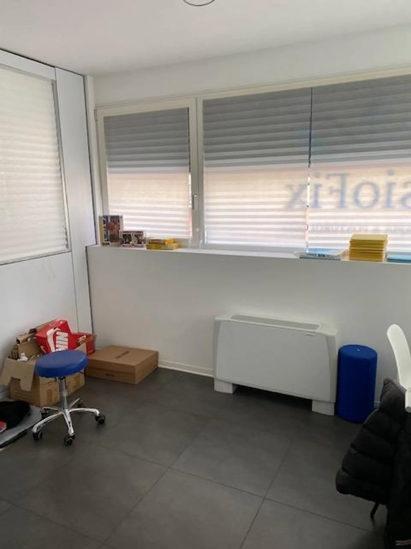 100 m² office with 4 rooms in an elegant building in Lugano - Photo 7 of 8