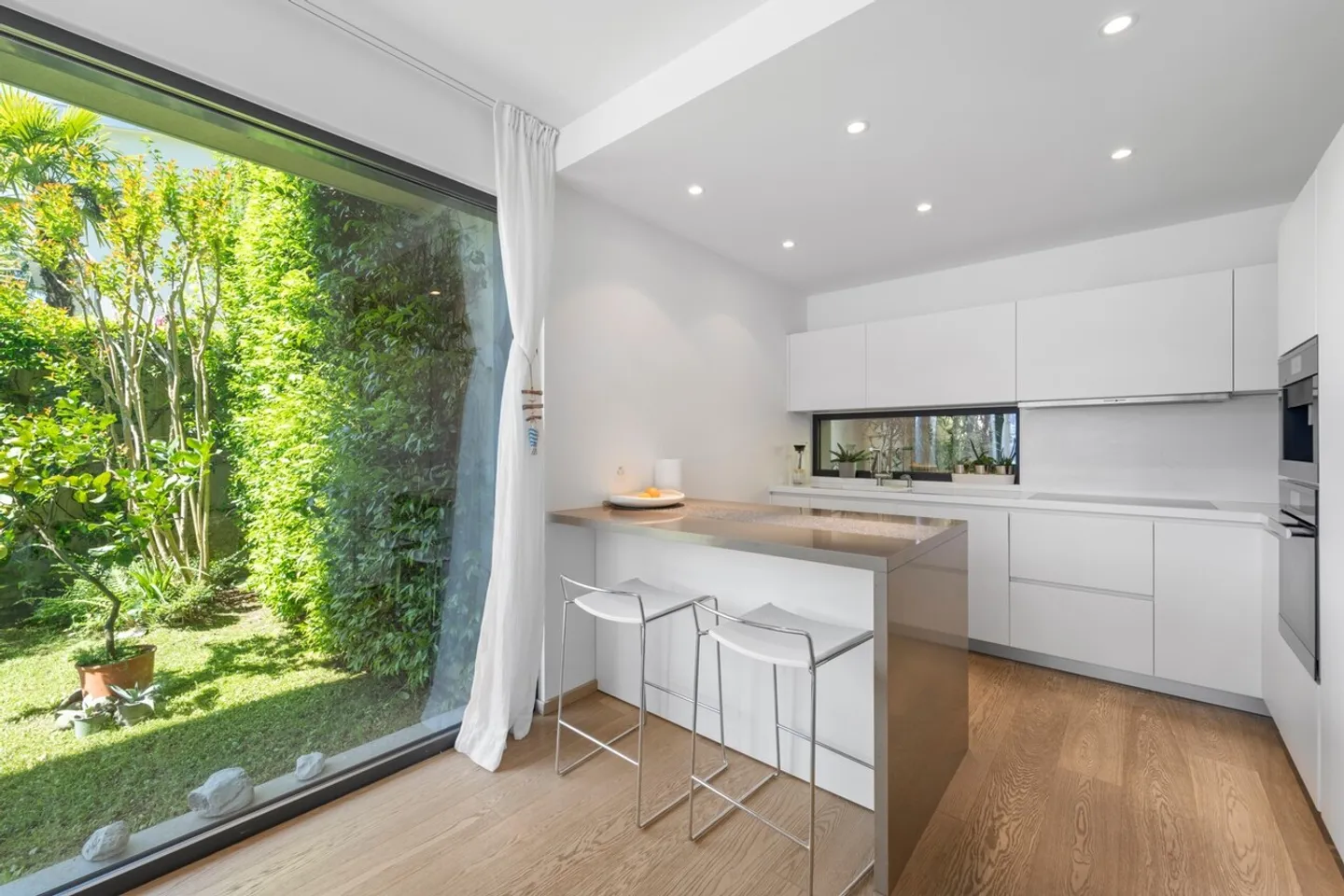 Morcote - Wunderschöne 3,5-Zimmer-Wohnung mit Seeblick und Garten - Foto 13 von 23