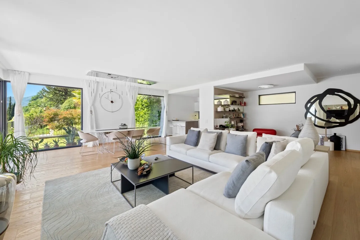 Morcote - Wunderschöne 3,5-Zimmer-Wohnung mit Seeblick und Garten - Foto 18 von 23