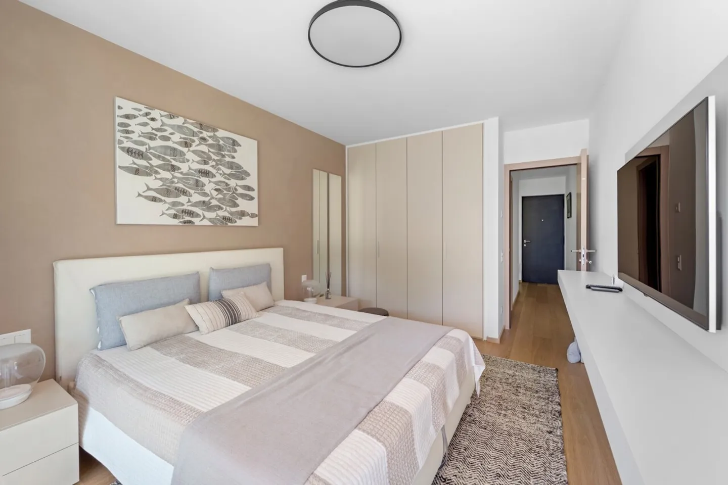 Morcote - Wunderschöne 3,5-Zimmer-Wohnung mit Seeblick und Garten - Foto 20 von 23