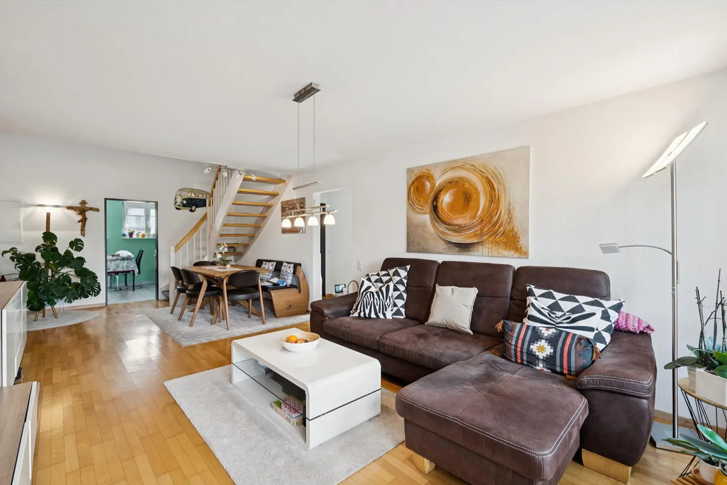 Appartamento duplex attraente di 6,5 stanze con molto spazio e vista - Foto 7 di 17